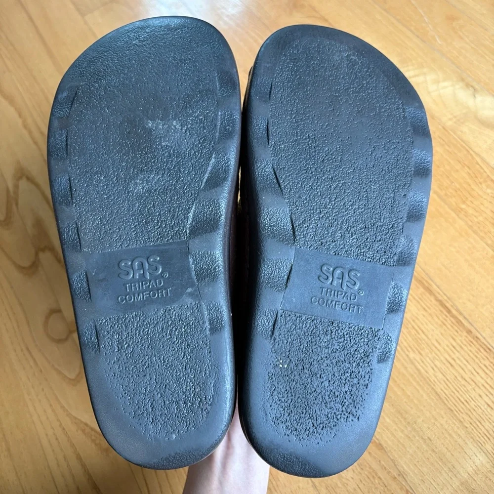 SAS Cozy Leather Slide Sandals Comfortable brown Adjustable Amber Women’s Sz 8.5